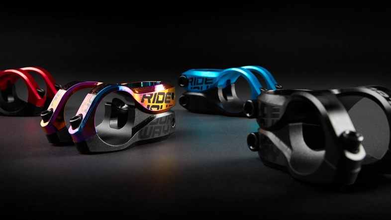 stem-shorty-black-background