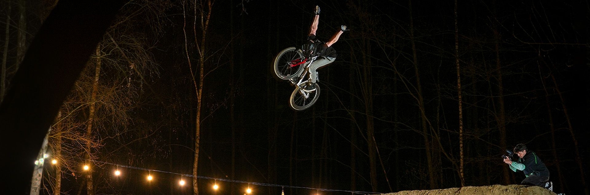 Maciej Obara Dartmoor Team Baner Foto