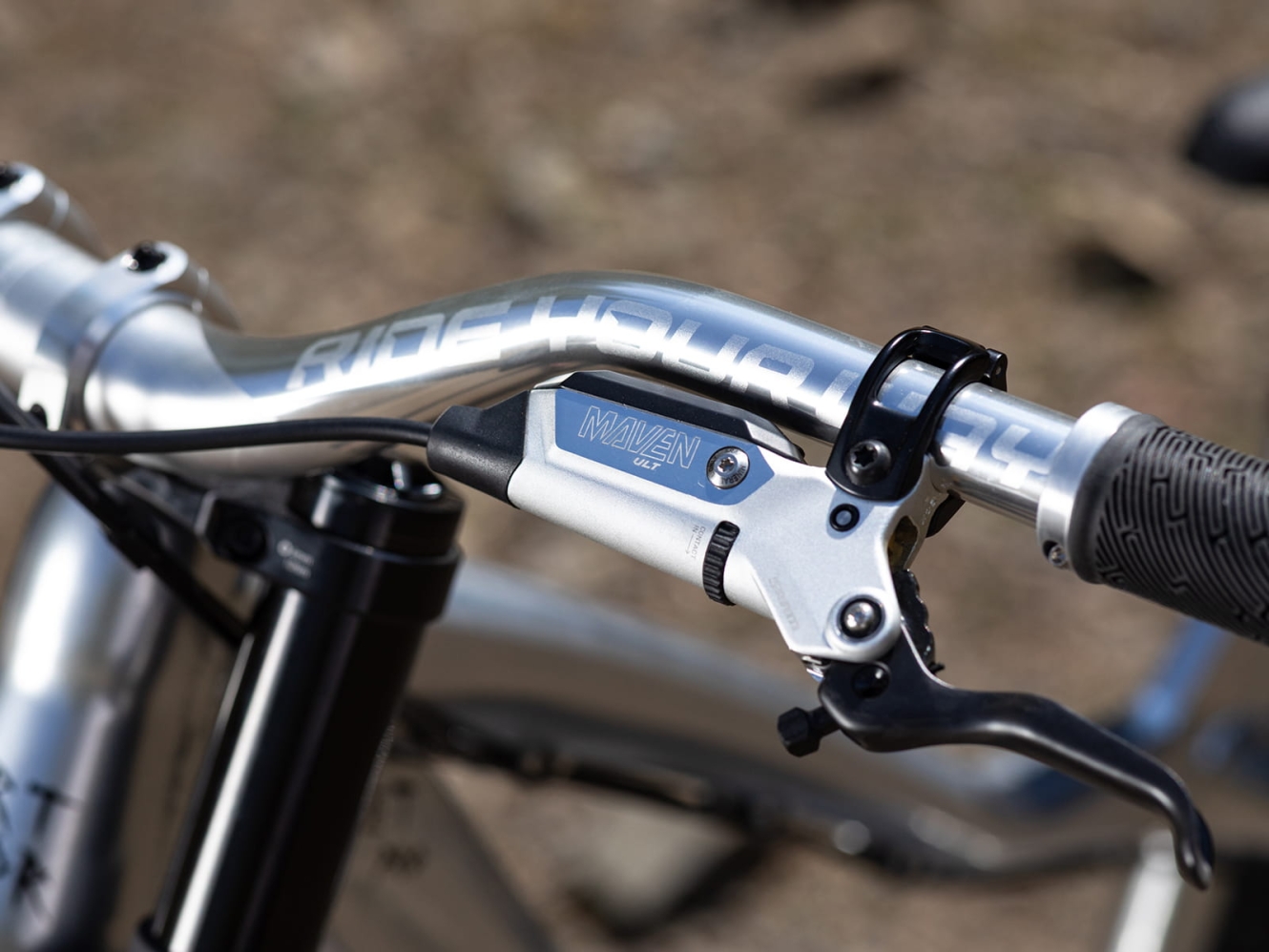 Banan's new Hornet Pro bikecheck