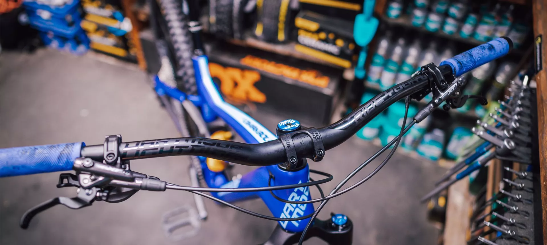 Blue discount mtb handlebars