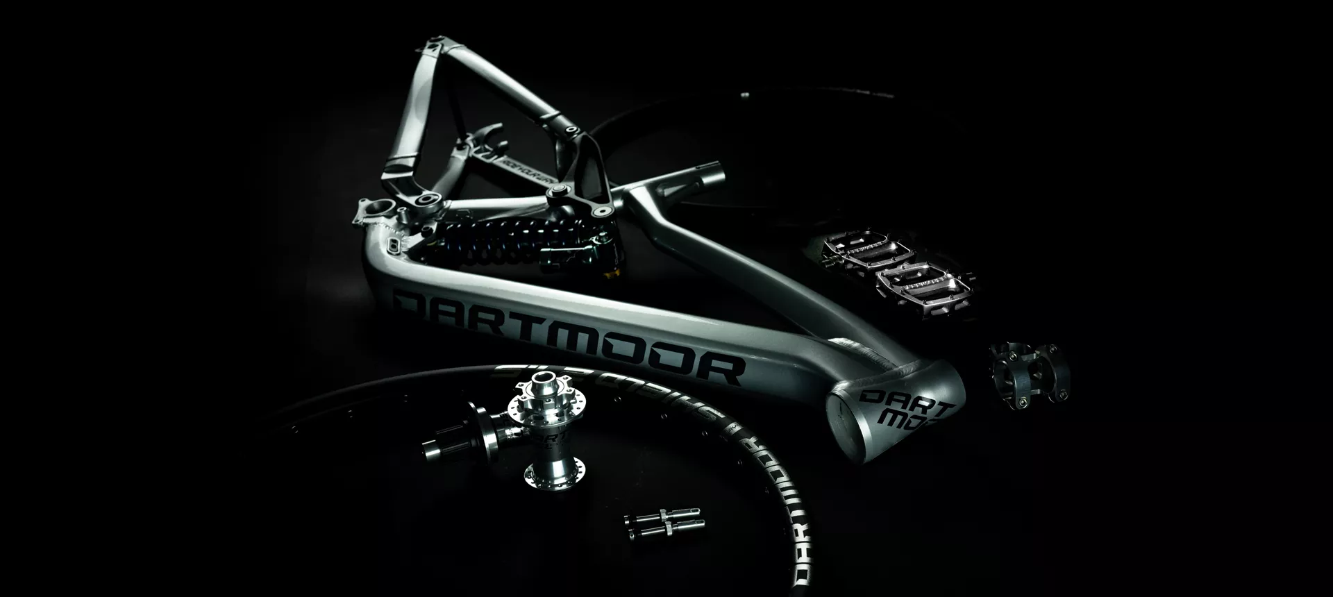 Dartmoor_Dark Chrome